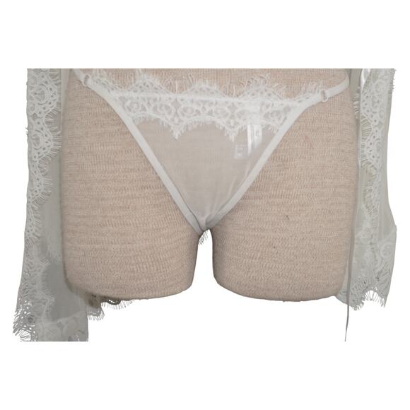 Frederick’s of Hollywood “Stephanie” Sheer Lace Robe & Thong Set - Picture 6 of 16